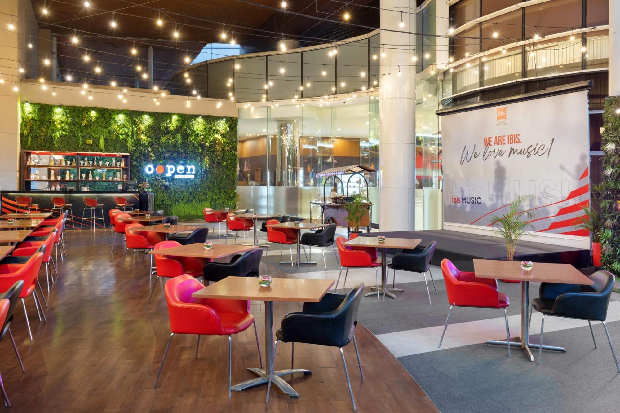 Ibis Bandung Trans Studio Eksteriør billede